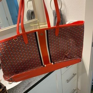 NEVER USED. Orange Tory Burch purse